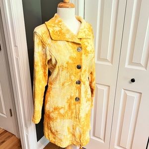 NWOT C.M.C Women's Trench Coat. Golden Orange Print on Yellow. Fits like M/L